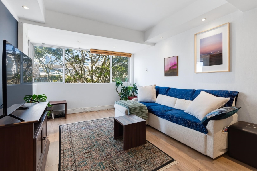 2 Bedroom Property for Sale in Sea Point Western Cape